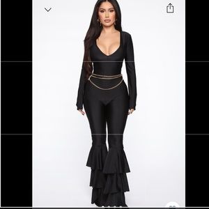Fashion nova jumpsuit